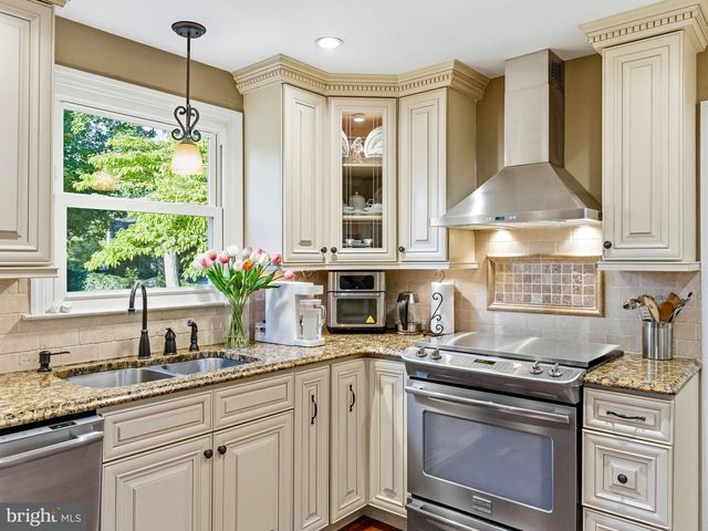 117 BELLE ARBOR DR, Cherry Hill, NJ 08034