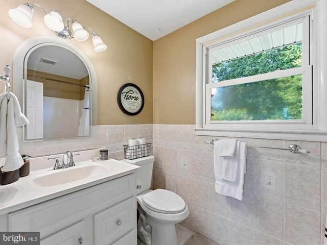 117 BELLE ARBOR DR, Cherry Hill, NJ 08034
