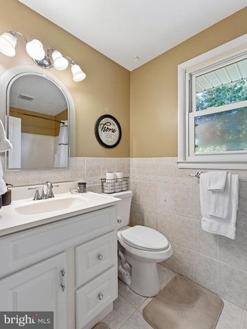117 BELLE ARBOR DR, Cherry Hill, NJ 08034