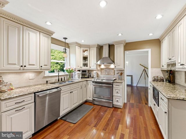 117 BELLE ARBOR DR, Cherry Hill, NJ 08034