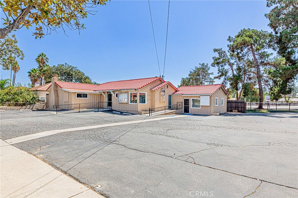 5430 Arlington Avenue, Riverside, CA 92504 — photo 5