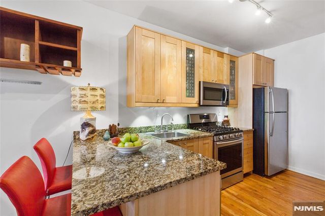 124 Madison Street 1L, Hoboken, NJ 07030