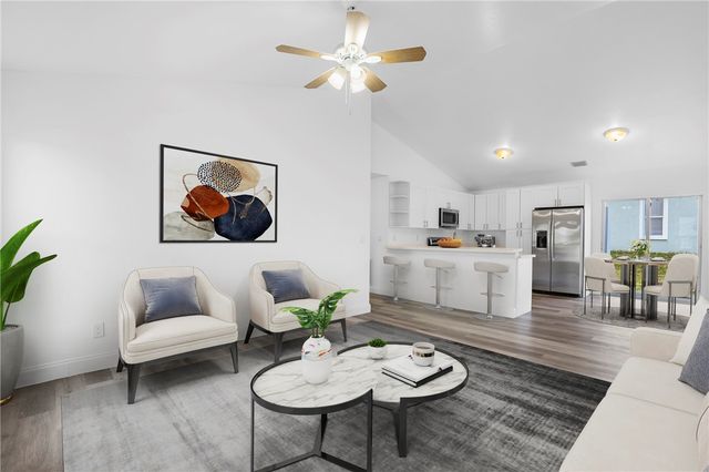 224 16th Place SW, Vero Beach, FL 32962