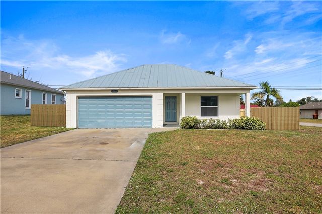 224 16th Place SW, Vero Beach, FL 32962