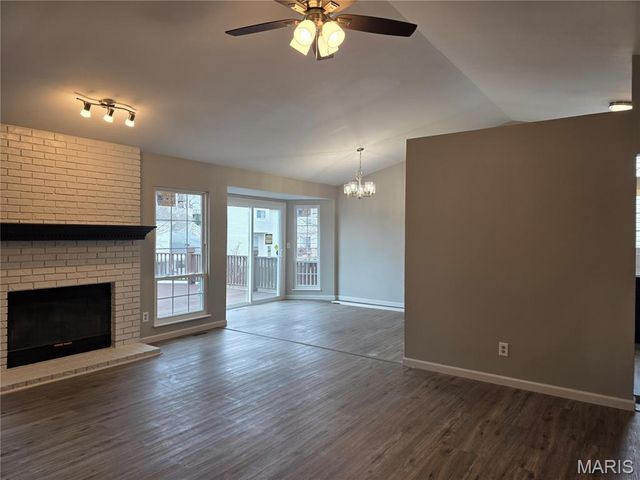 2115 Riding Spur Drive, Maryland Heights, MO 63146