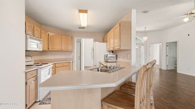 919 Pelican Place, Panama City Beach, FL 32407