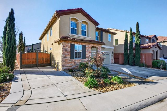 2201 Symphony Ave, Roseville, CA 95747