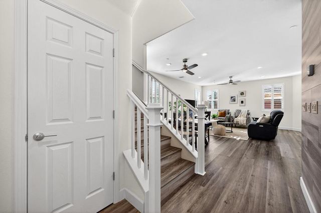 2201 Symphony Ave, Roseville, CA 95747