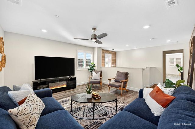 2201 Symphony Ave, Roseville, CA 95747