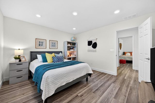 2201 Symphony Ave, Roseville, CA 95747