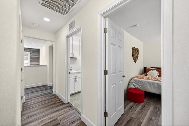 2201 Symphony Ave, Roseville, CA 95747