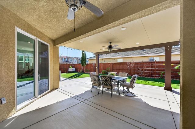 2201 Symphony Ave, Roseville, CA 95747