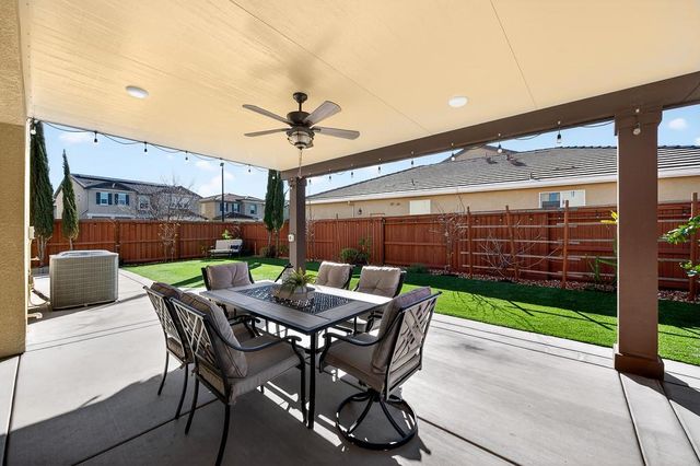 2201 Symphony Ave, Roseville, CA 95747