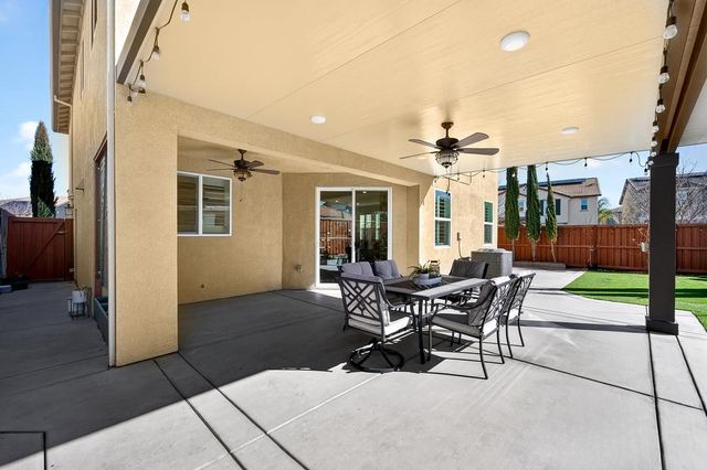 2201 Symphony Ave, Roseville, CA 95747