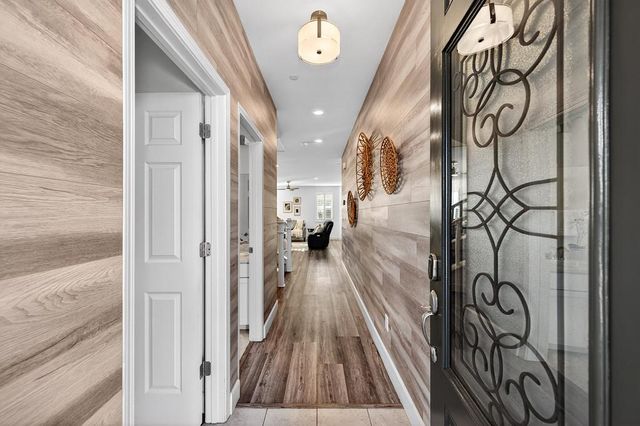 2201 Symphony Ave, Roseville, CA 95747