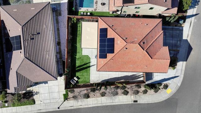 2201 Symphony Ave, Roseville, CA 95747