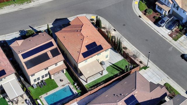 2201 Symphony Ave, Roseville, CA 95747