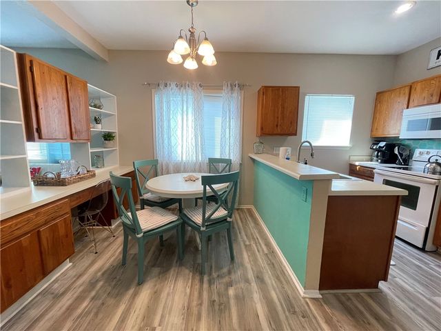 15010 Leeward Dr 706, Corpus Christi, TX 78418