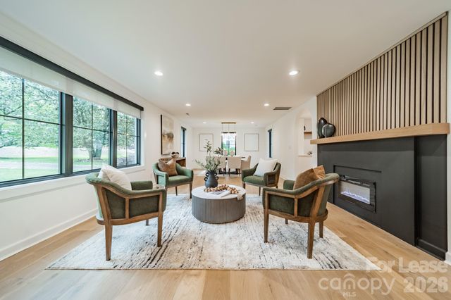 2528 Providence Road, Charlotte, NC 28211