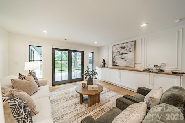 2528 Providence Road, Charlotte, NC 28211