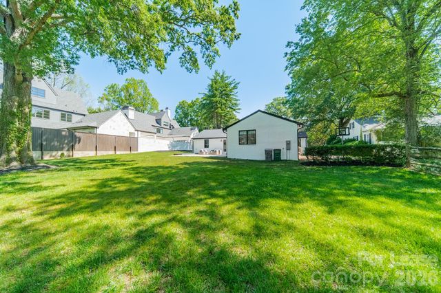 2528 Providence Road, Charlotte, NC 28211