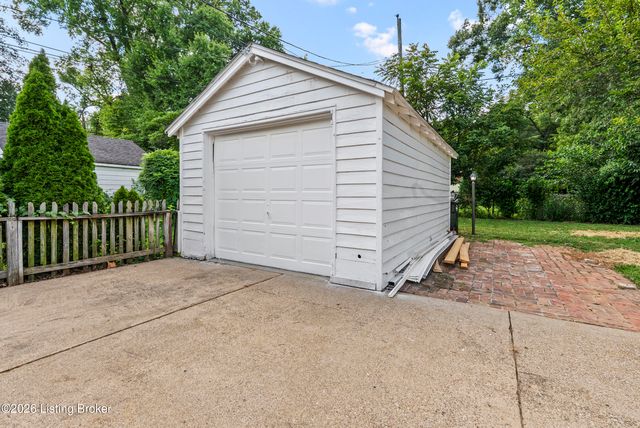 4023 Hycliffe Ave, Louisville, KY 40207