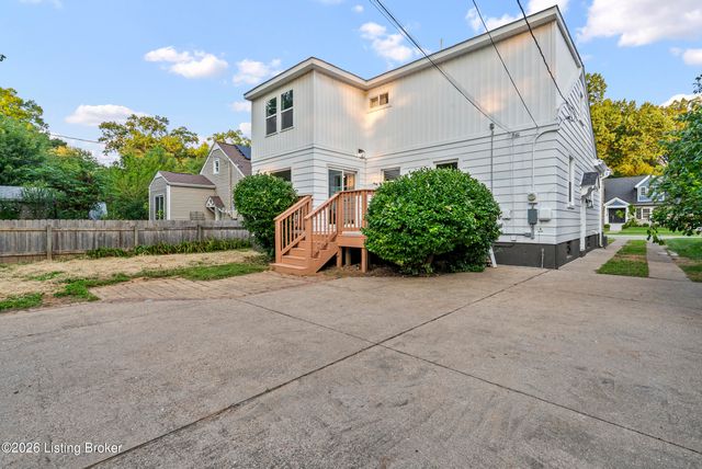 4023 Hycliffe Ave, Louisville, KY 40207