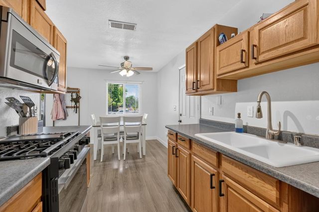 1613 4th St, Lincoln, CA 95648