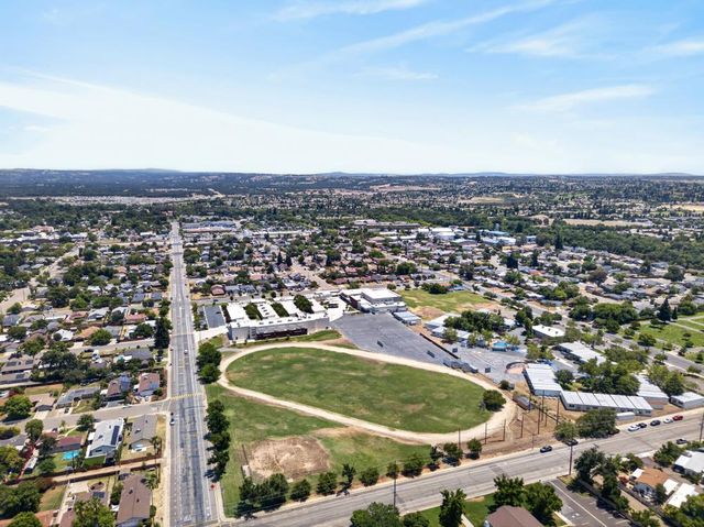 1613 4th St, Lincoln, CA 95648