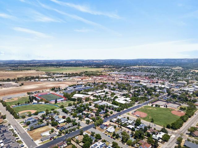 1613 4th St, Lincoln, CA 95648