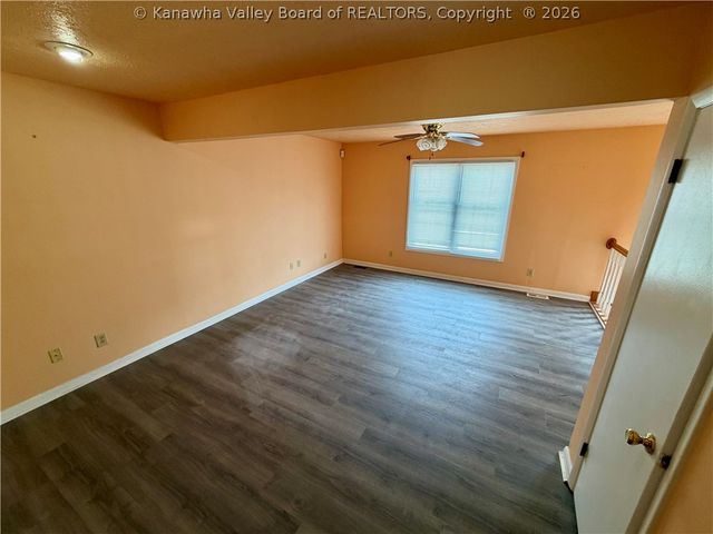 105 Geronimo Drive, St Albans, WV 25177
