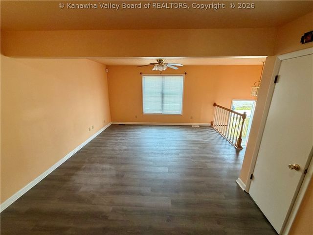 105 Geronimo Drive, St Albans, WV 25177
