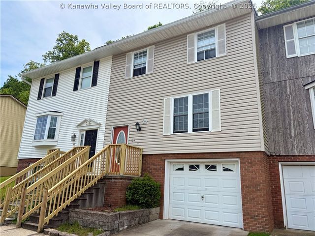 105 Geronimo Drive, St Albans, WV 25177