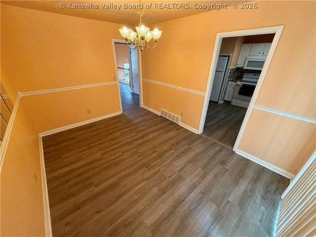 105 Geronimo Drive, St Albans, WV 25177