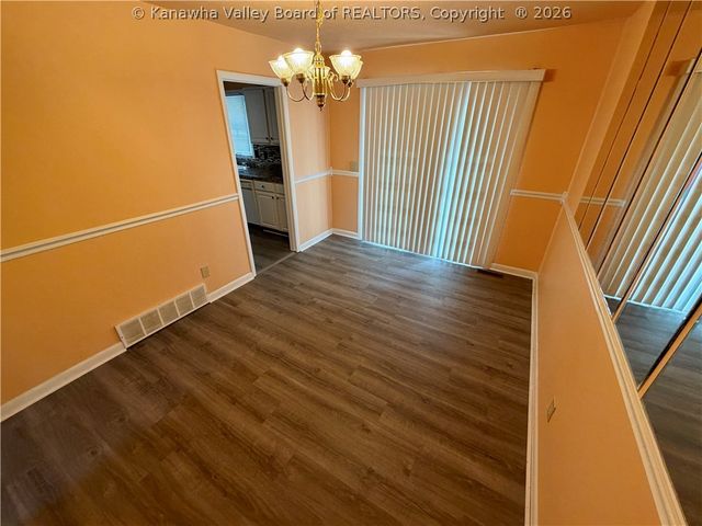 105 Geronimo Drive, St Albans, WV 25177