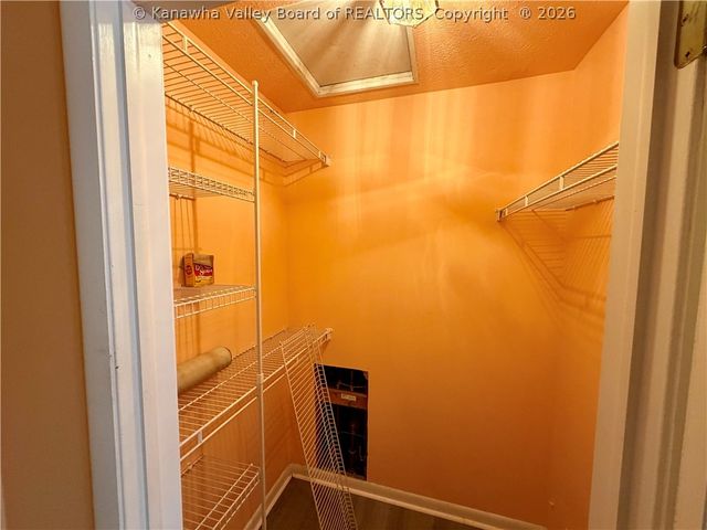 105 Geronimo Drive, St Albans, WV 25177