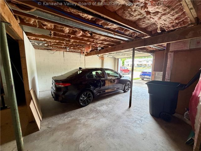 105 Geronimo Drive, St Albans, WV 25177