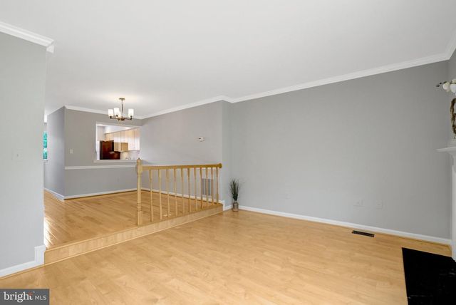 2122 HUTCHISON GROVE CT, Falls Church, VA 22043