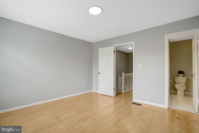 2122 HUTCHISON GROVE CT, Falls Church, VA 22043