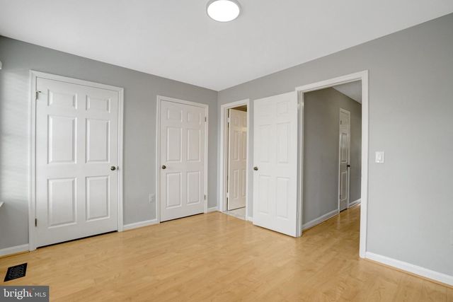 2122 HUTCHISON GROVE CT, Falls Church, VA 22043