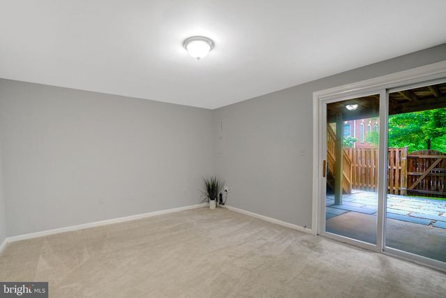 2122 HUTCHISON GROVE CT, Falls Church, VA 22043