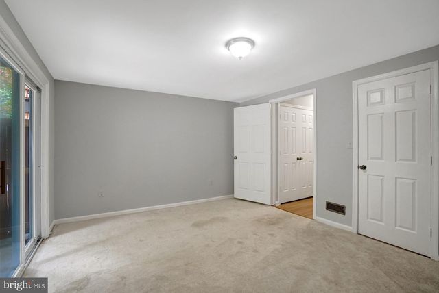 2122 HUTCHISON GROVE CT, Falls Church, VA 22043