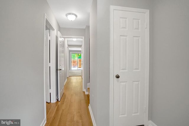2122 HUTCHISON GROVE CT, Falls Church, VA 22043