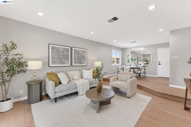32518 Shiela Ct, Union City, CA 94587