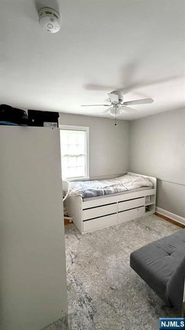 33 Harvey Avenue, Rochelle Park, NJ 07662