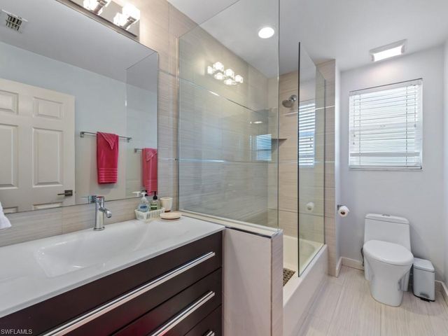 6994 Lone Oak BLVD, Naples, FL 34109