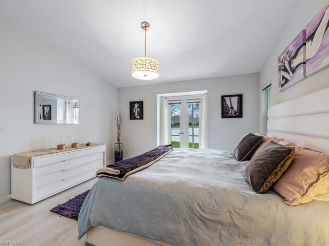 6994 Lone Oak BLVD, Naples, FL 34109