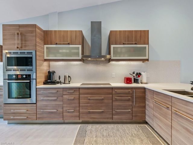 6994 Lone Oak BLVD, Naples, FL 34109