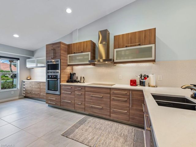 6994 Lone Oak BLVD, Naples, FL 34109