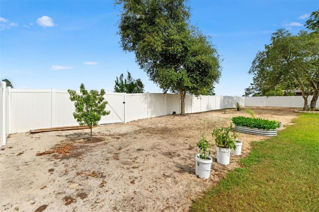 18194 MABERLY ROAD, Weeki Wachee, FL 34614